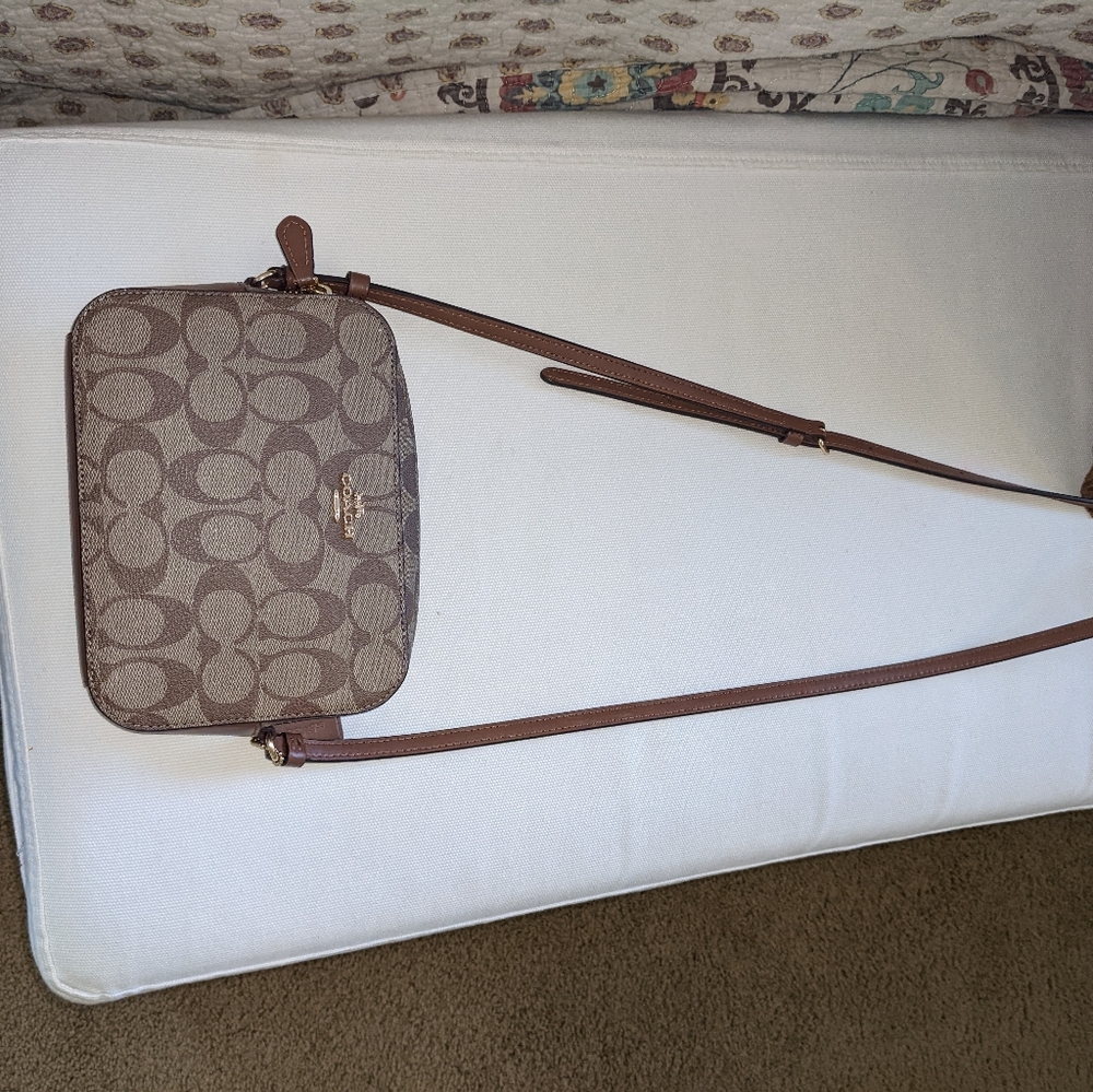 Coach mini crossbody